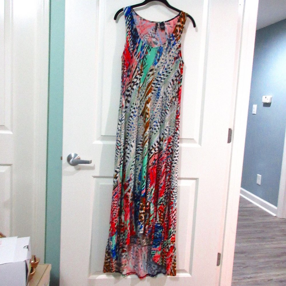 ND new directions feather print hi lo maxi pink S